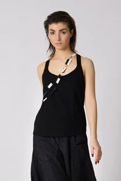 Fashion Elsewhere Fashion Esra Basic Top-Black