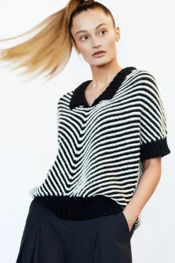 Flash Sale Elsewhere Fashion Handknitted Top-Black-White