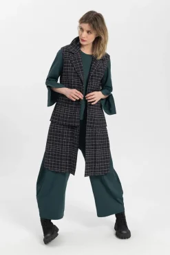 Cheap Elsewhere Fashion Jaciara Long Gilet Reversible-Black-Offwhite