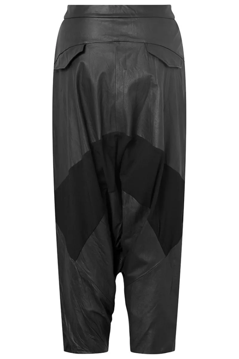 Fashion Elsewhere Fashion Miguel Trousers-Black