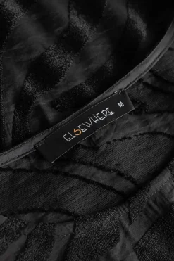 Fashion Elsewhere Fashion Montanha Pullover-Black